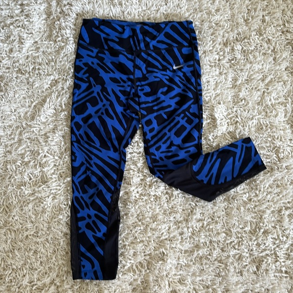 Nike Dri-Fit Running Capri / Cropped Leggings Graphic Black & Blue w/ Mesh Legs - Picture 2 of 14
